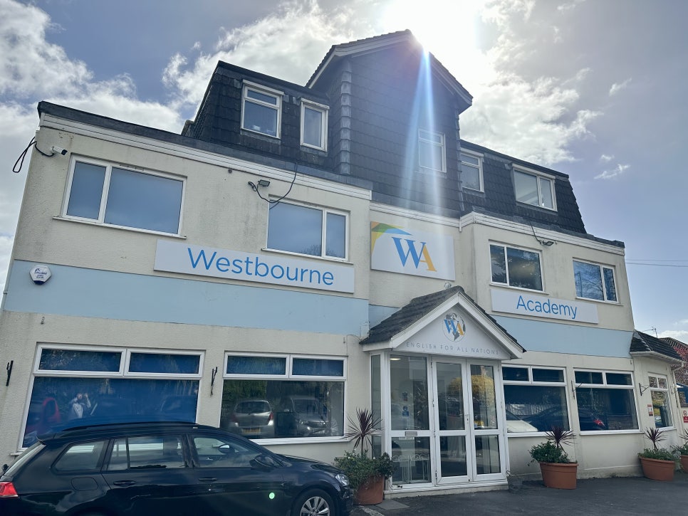 영국 어학연수 가성비 어학원!! - 본머스 웨스트본 아카데미(Westbourne Academy) 방문 후기