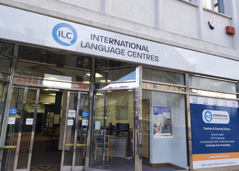 2024 여름방학 영어캠프를 찾으신다면? - 영국 캠프는 명문 ILC 에서
