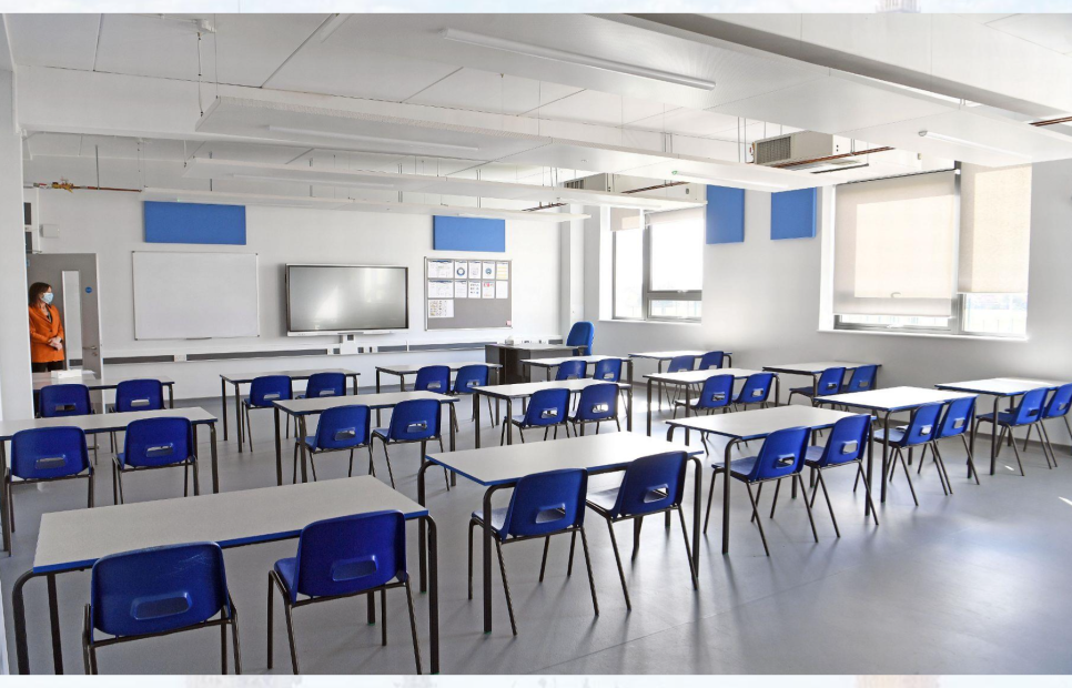 2024년 영국 겨울캠프 안내 - 영국 공립학교 스쿨링 캠프 at 런던! The Matthew Arnold School