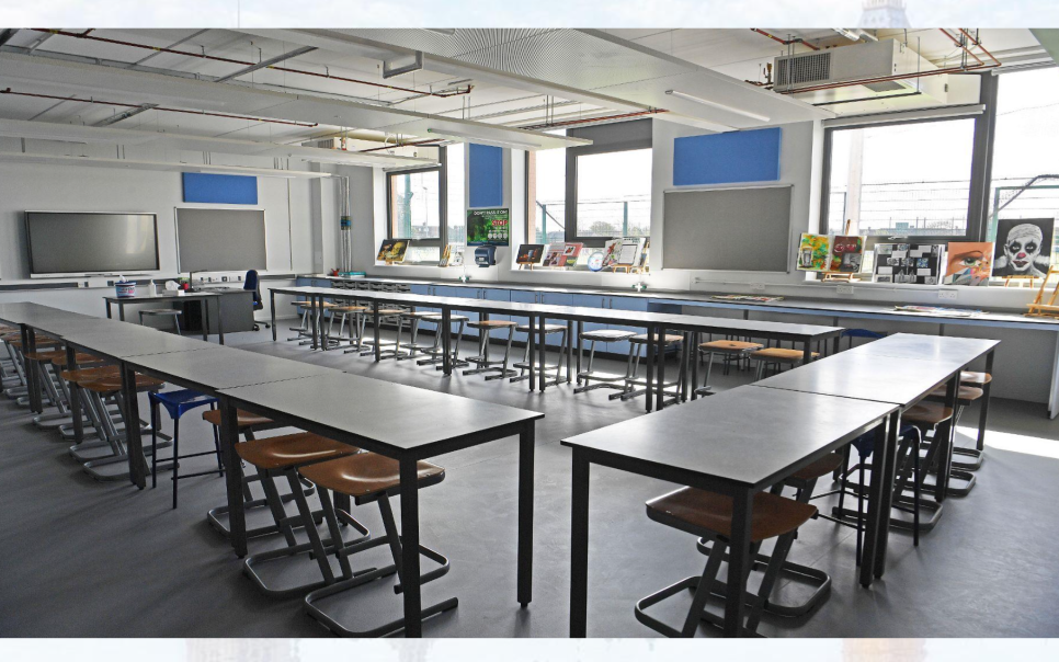 2024년 영국 겨울캠프 안내 - 영국 공립학교 스쿨링 캠프 at 런던! The Matthew Arnold School